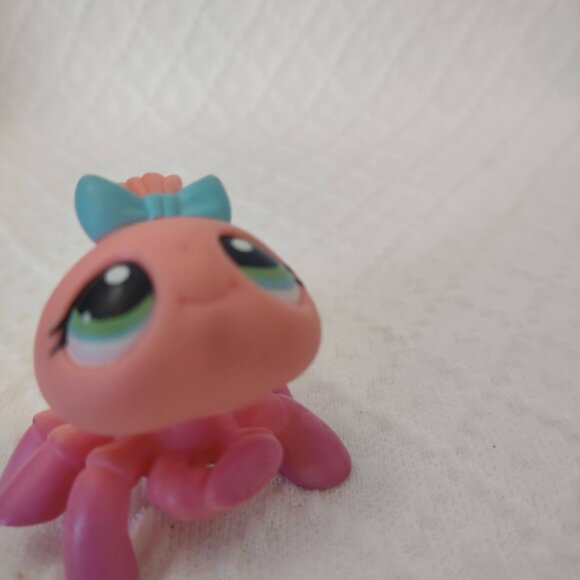 Vintage Littlest Pet Shop #426 Pink Spider G2 Blue Bow - Picture 6 of 11